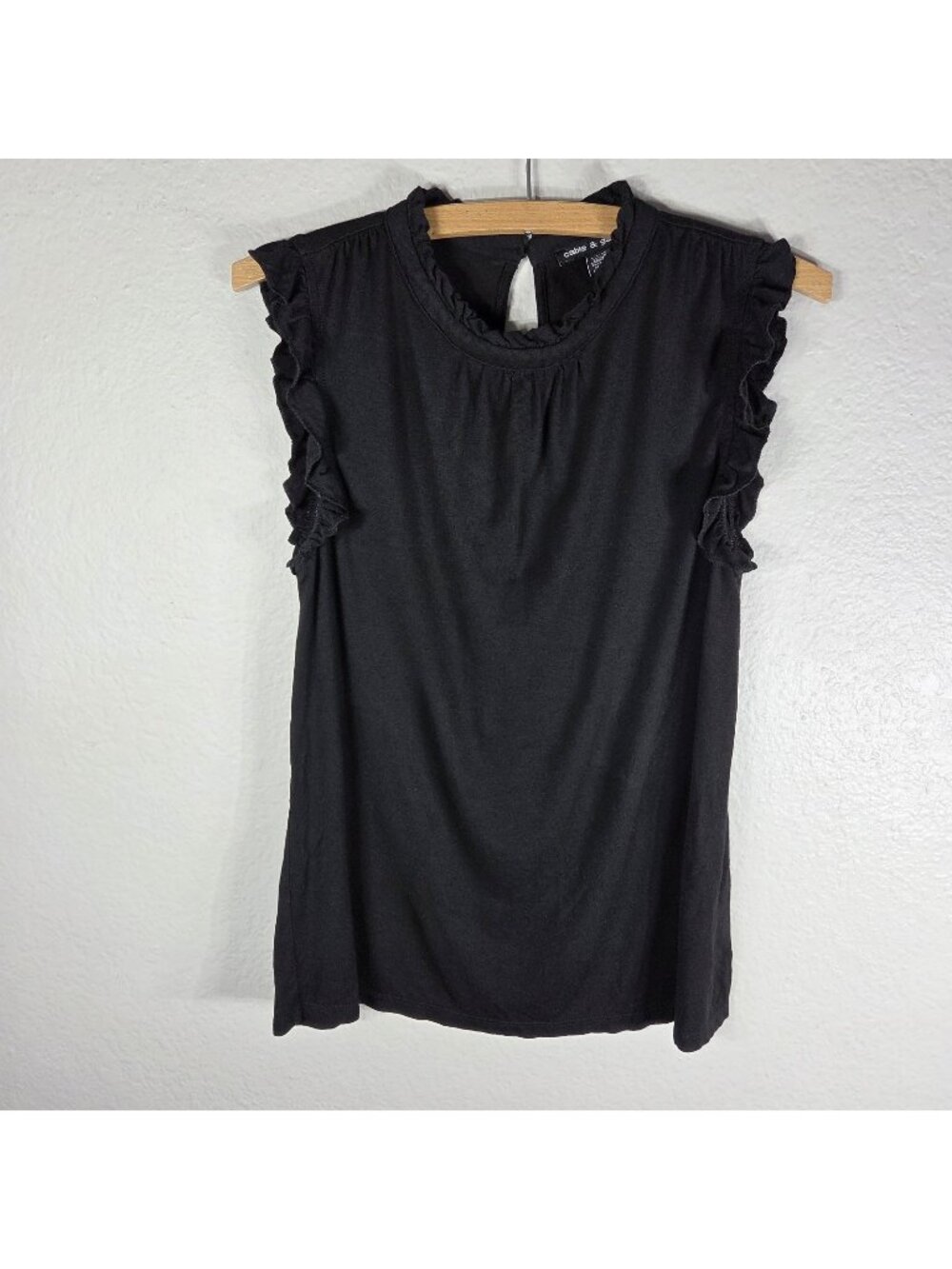Cable Gauge Black Ruffle Sleevless Top Blouse Size S Crew Neck Keyhole Back